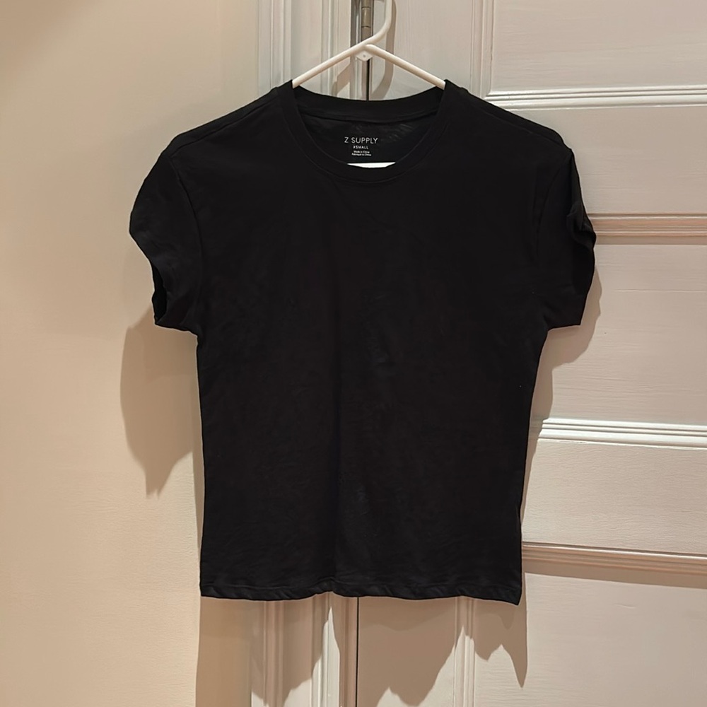 Z Supply XS black tee